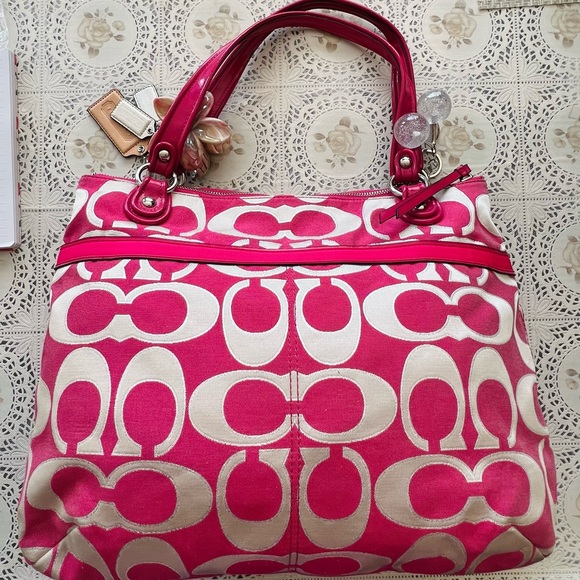 Coach Pink and Cream Signature Shoulder Bag - Picture 7 of 12